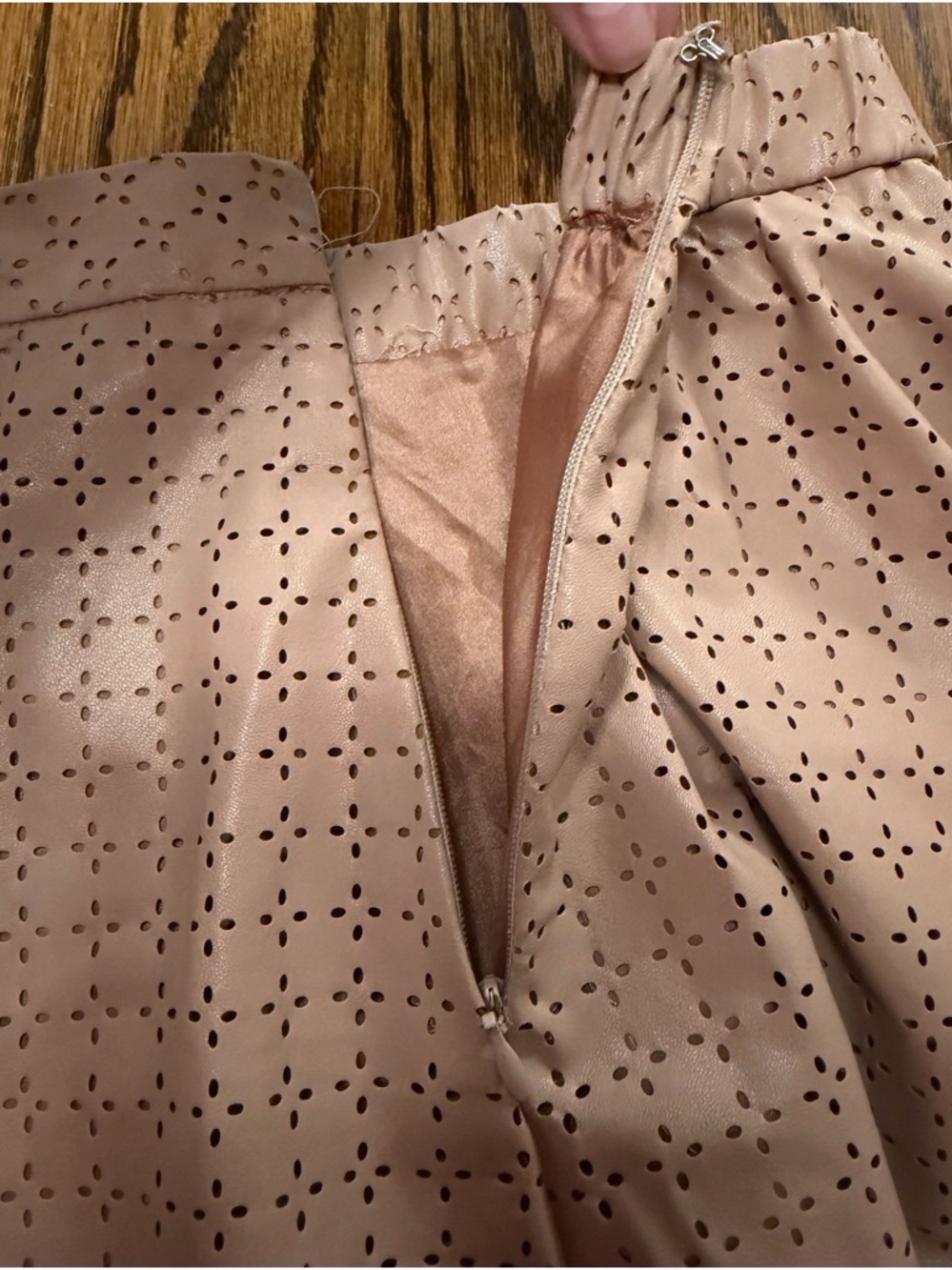 Anthropologie Sunday in Brooklyn Eyelet Mini Swing Skirt Sz 8 Blush Pink/Beige - Picture 8 of 16
